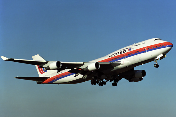 UNITED BOEING 747 400 SYD RF 389 5.jpg