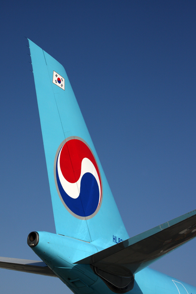 KOREAN AIR AIRBUS A330 200 BNE RF IMG_5835.jpg