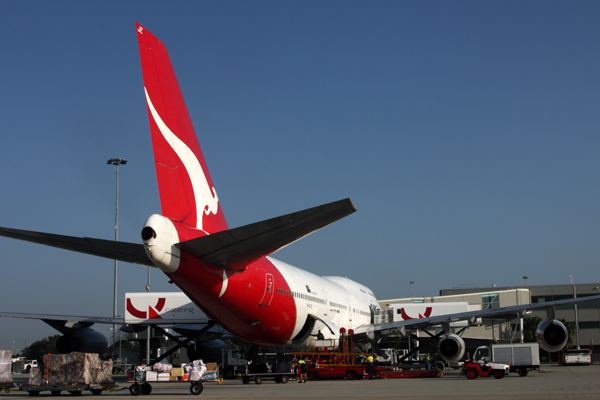 QANTAS BOEING 747 400 BNE RF IMG_5821.jpg