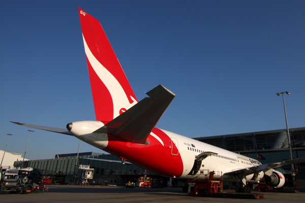 QANTAS BOEING 767 300 SYD RF IMG_6016.jpg