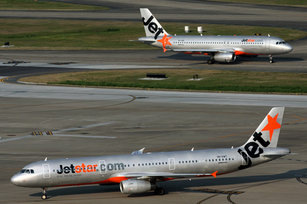 JETSTAR AIRCRAFT BNE RF IMG_0433.jpg