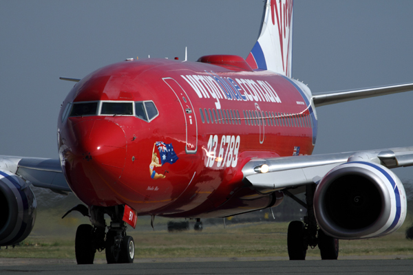 VIRGIN BLUE BOEING 737 700 BNE RF IMG_0507.jpg