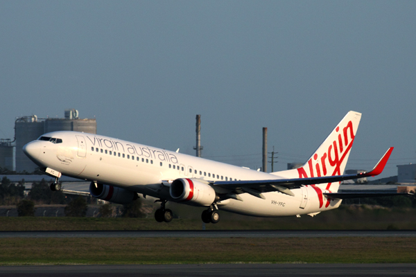 VIRGIN AUSTRALIA BOEING 737 800 BNE RF IMG_0688.jpg