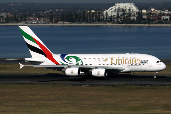 EMIRATES AIRBUS A380 SYD RF IMG_0832.jpg