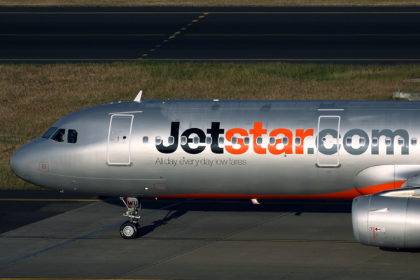 JETSTAR AIRBUS A321 SYD RF IMG_1075.jpg
