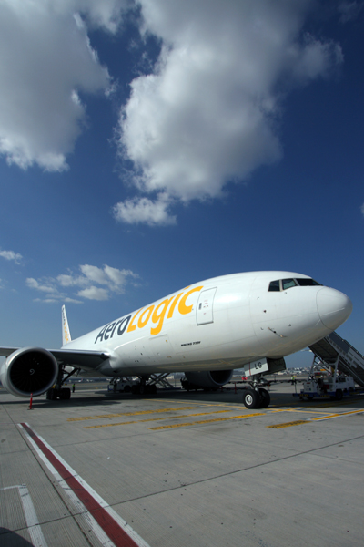 AERO LOGIC BOEING 777F DXB RF IMG_6662.jpg