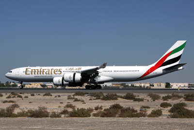 EMIRATES AIRBUS A340 500 DXB RF IMG_2095.jpg