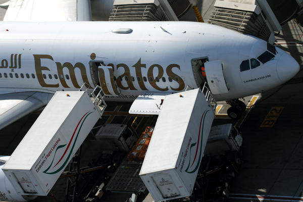 EMIRATES AIRBUS A330 200 DXB RF IMG_1572.jpg