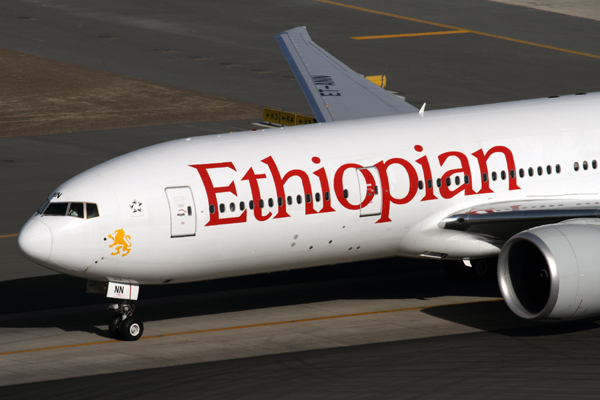 ETHIOPIAN BOEING 777 200 DXB RF IMG_1518.jpg