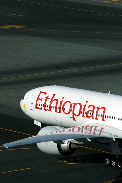ETHIOPIAN BOEING 777 200 DXB RF IMG_1526.jpg