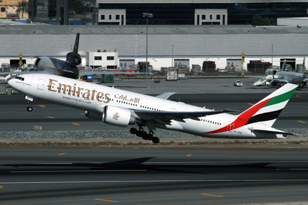 EMIRATES BOEING 777 200LR DXB RF IMG_1416.jpg