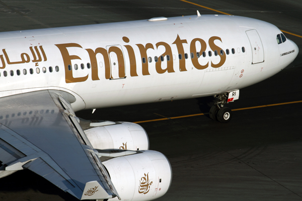 EMIRATES AIRBUS A340 500 DXB RF IMG_1687.jpg