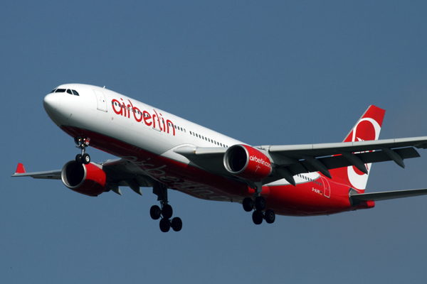 AIR BERLIN AIRBUS A330 300 BKK RF IMG_2623.jpg