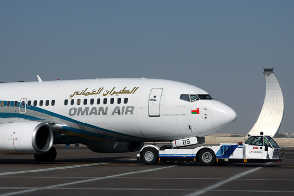 OMAN AIR BOEING 737 700 AUH RF IMG_2153.jpg