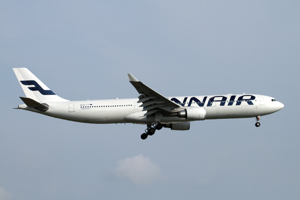 FINNAIR AIRBUS A330 300 DXB RF IMG_1872.jpg