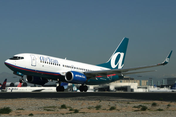 AIR TRAN BOEING 737 700 LAX RF IMG_3264.jpg