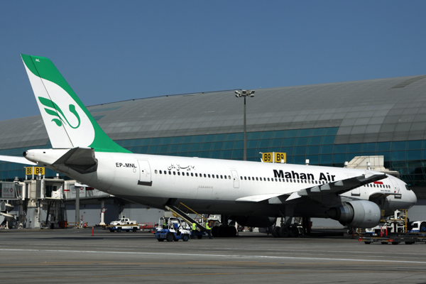 MAHAN AIR AIRBUS A300 600R DXB RF IMG_2065.jpg