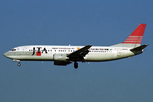 JAPAN TRANS OCEAN AIR BOEING 737 400 NRT 1916 7.jpg