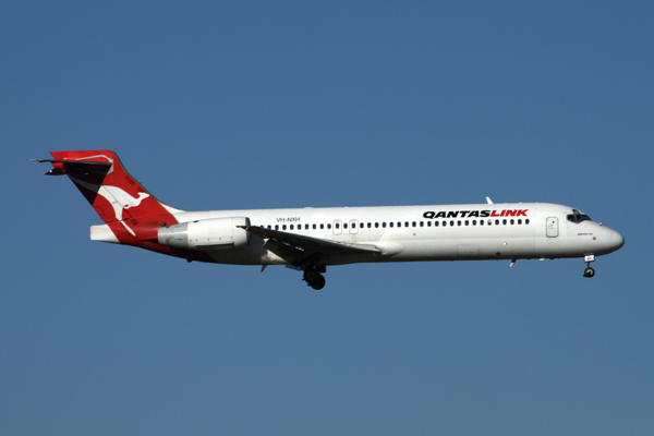 QANTAS LINK BOEING 717 PER RF IMG_3083.jpg