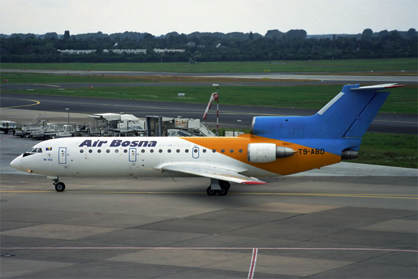 AIR BOSNA YAK42 DUS RF 1304 34.jpg