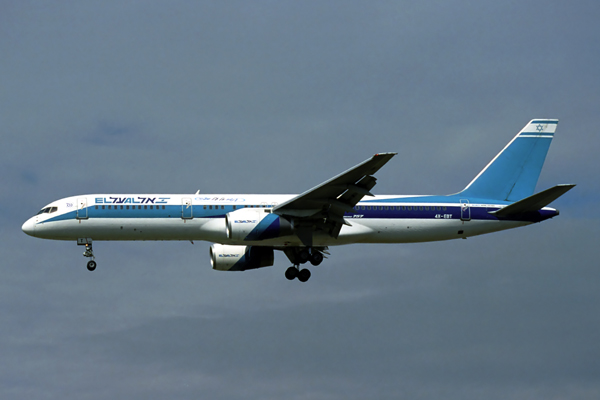 EL AL BOEING 757 200 ZRH RF 1312 19.jpg