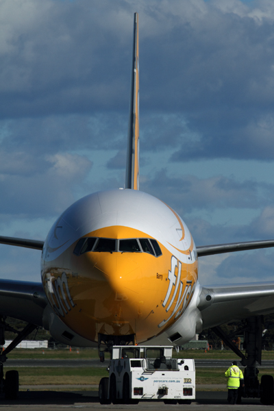 SCOOT BOEING 777 200 SYD RF IMG_3804.jpg