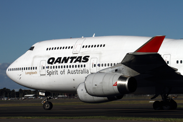 QANTAS BOEING 747 400 SYD RF IMG_3908.jpg