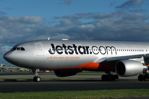 JETSTAR AIRBUS A330 200 SYD RF IMG_2974.jpg