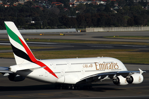 EMIRATES AIRBUS A380 SYD RF IMG_6070.jpg