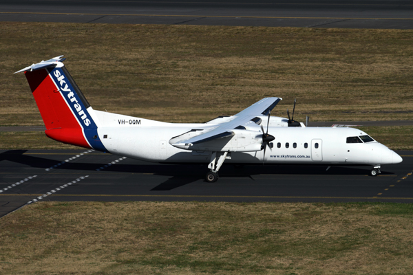 SKYTRANS DASH 8 300 SYD RF IMG_6122.jpg