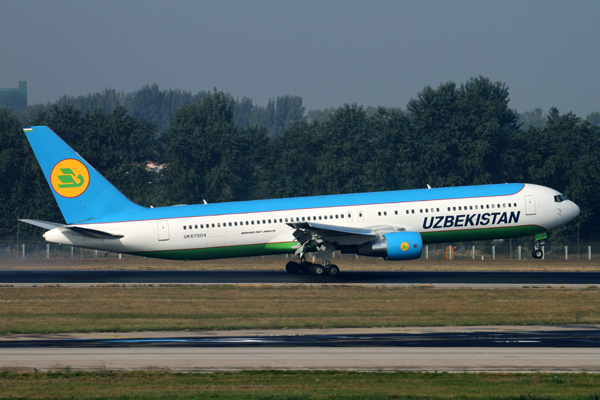 UZBEKISATN BOEING 767 300ER BJS RF IMG_7043.jpg