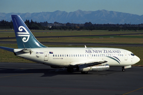 AIR NEW ZEALAND BOEING 737 200 CHC RF 1367 24.jpg