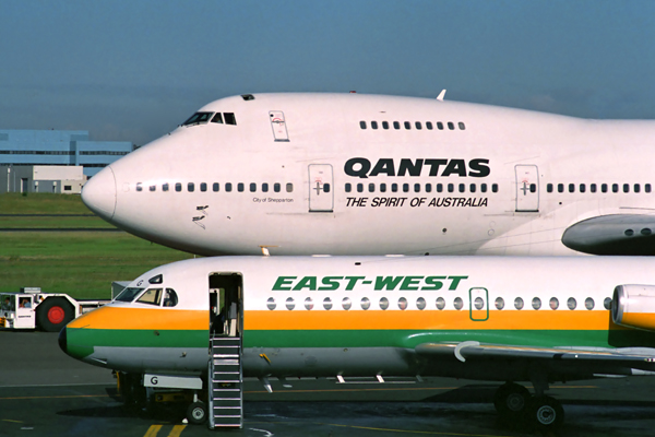 EAST WEST QANTAS AIRCRAFT SYD RF 179 16.jpg