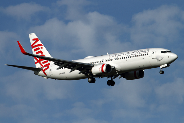 VIRGIN AUSTRALIA BOEING 737 800 MEL RF IMG_7887.jpg