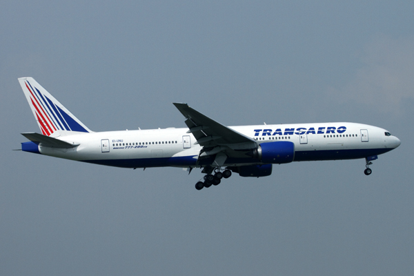 TRANSAERO BOEING 777 200ER BKK RF IMG_8311.jpg