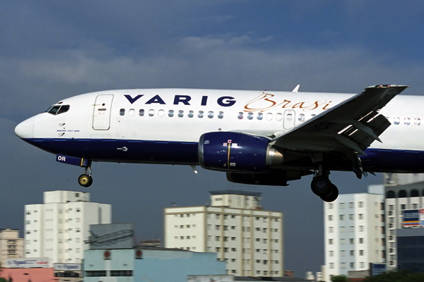 VARIG BOEING 737 700 CGH RF 1729 28.jpg