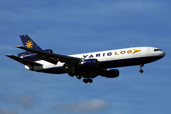 VARIG LOG DC10 30F FRA RF 1764 13.jpg