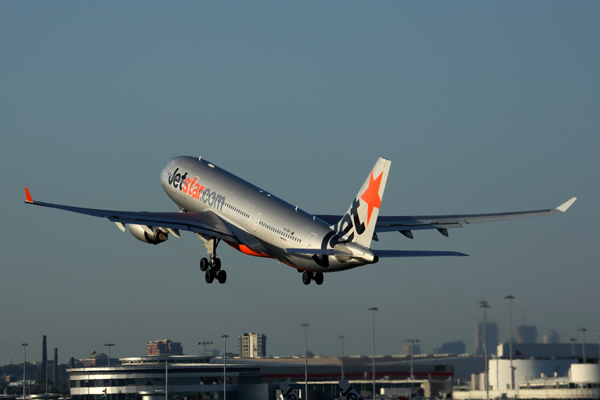 JETSTAR AIRBUS A330 200 SYD RF 5K5A1156.jpg