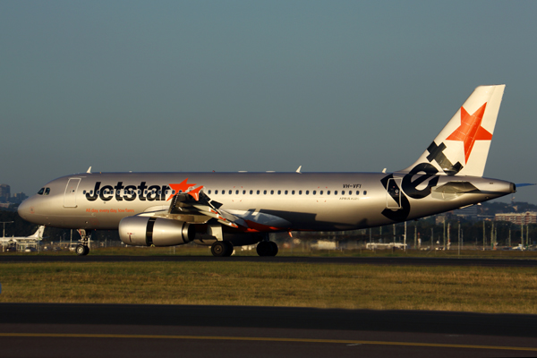 JETSTAR AIRBUS A320 SYD RF 5K5A1173.jpg