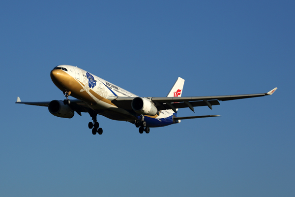 AIR CHINA AIRBUS A330 200 SYD RF 5K5A1222.jpg
