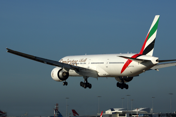 EMIRATES BOEING 777 300ER SYD RF 5K5A1245.jpg