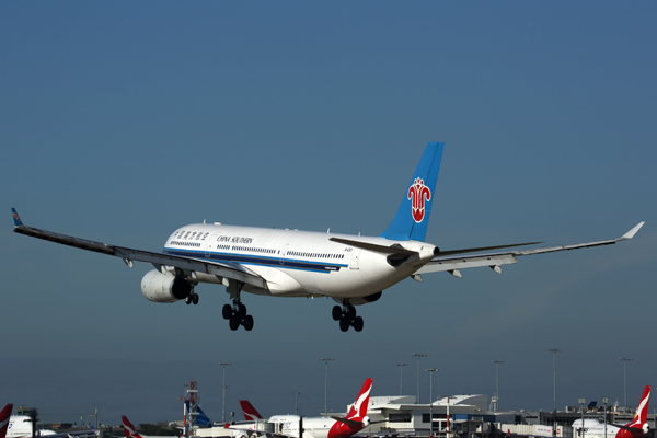CHINA SOUTHERN AIRBUS A330 200 SYD RF 5K5A1324.jpg