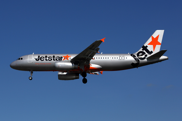 JETSTAR AIRBUS A320 SYD RF 5K5A1397.jpg