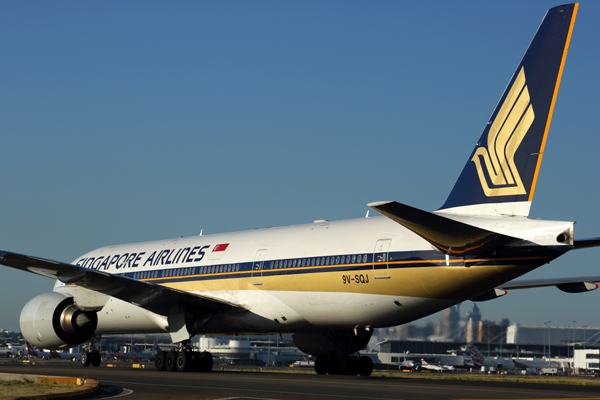 SINGAPORE AIRLINES BOEING 777 200 SYD RF 5K5A1484.jpg