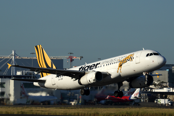 TIGER AIRWAYS AIRBUS A320 SYD RF 5K5A1474.jpg