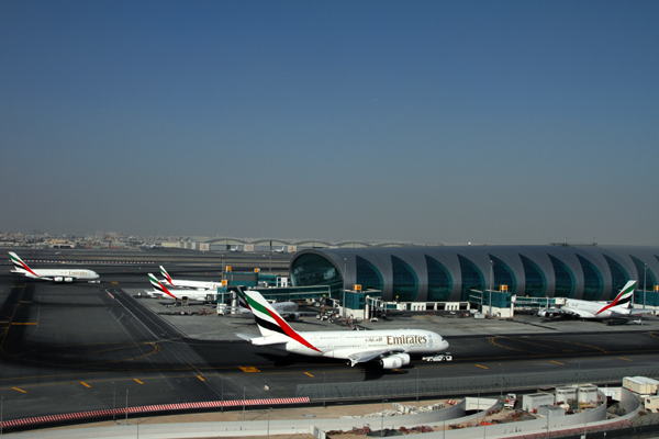 EMIRATES AIRCRAFT DXB RF IMG_9212.jpg