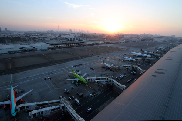 DUBAI AIRPORT RF IMG_9316.jpg