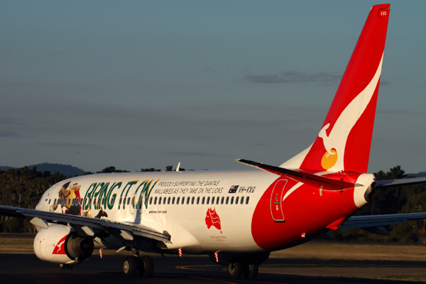 QANTAS BOEING 737 800 HBA RF IMG_9475.jpg