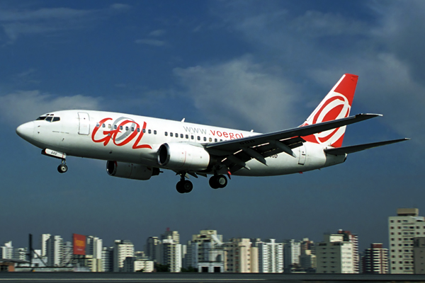 GOL BOEING 737 700 CGH RF 1731 34.jpg