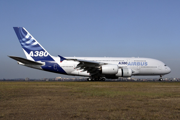 AIRBUS A380 SYD RF IMG_7729 .jpg